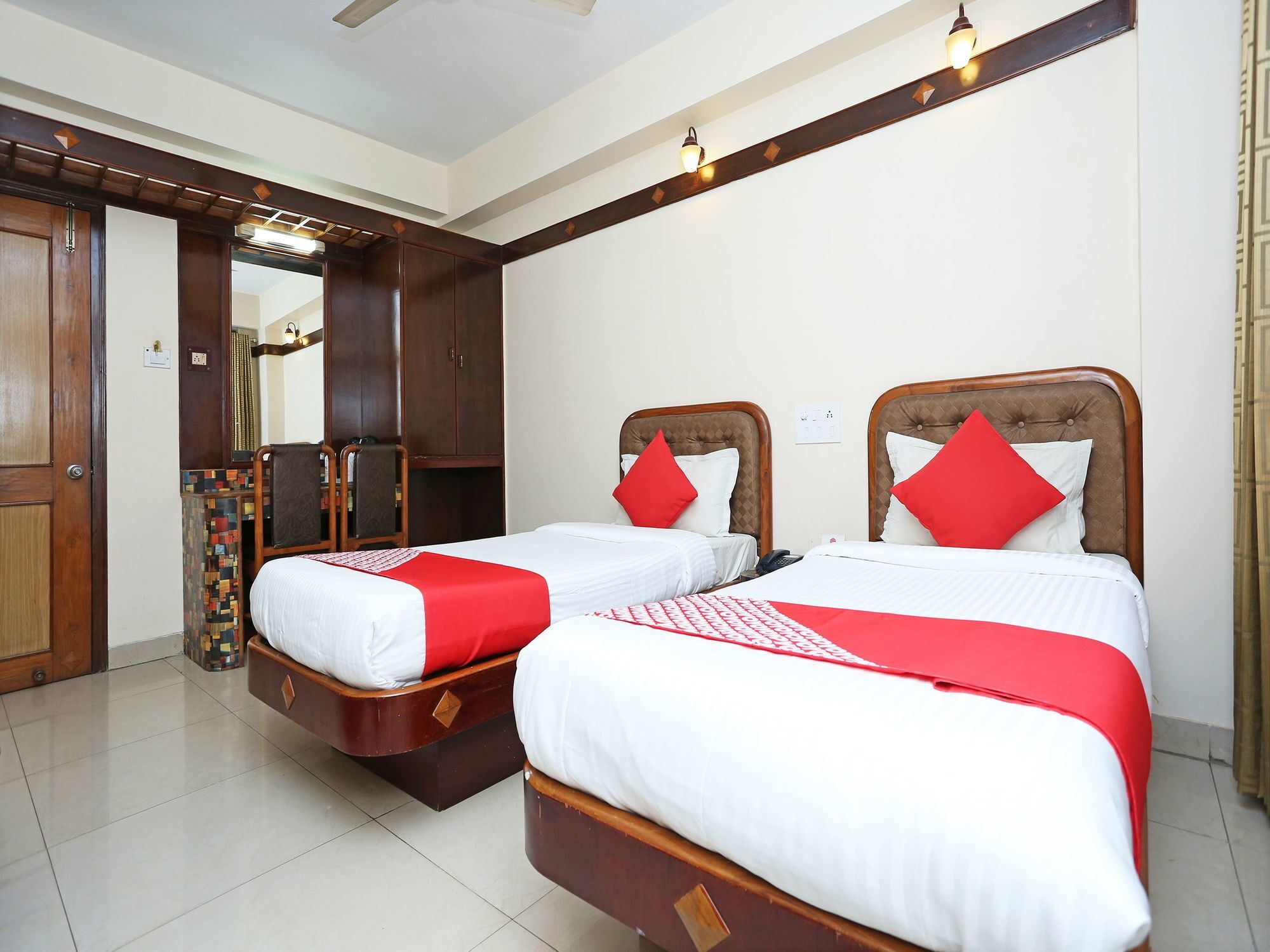 Hotel Amrit Regency Guwahati Exterior foto