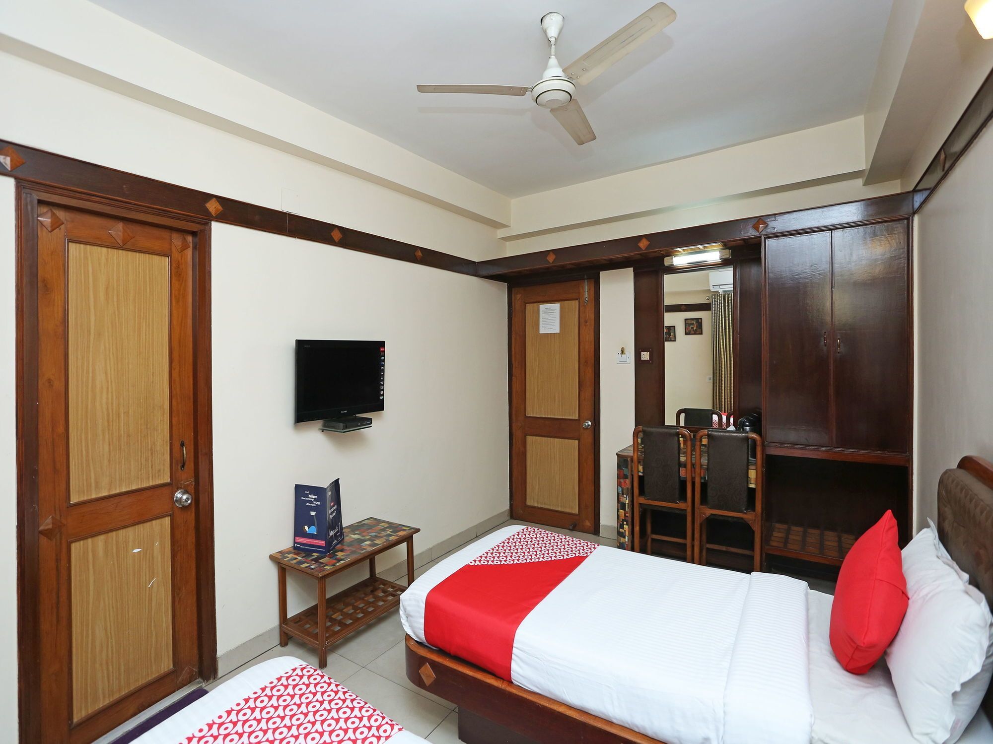 Hotel Amrit Regency Guwahati Exterior foto